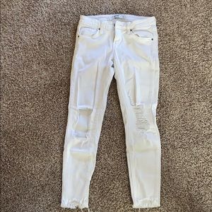 White distressed jeans